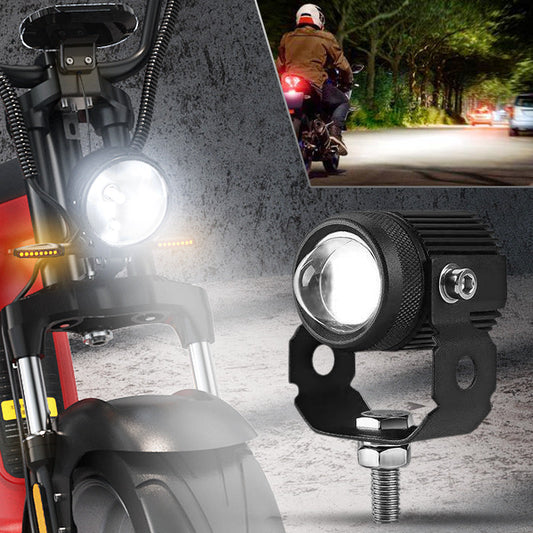 Motorkerékpár LED erős fényszóró