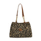 Ruime shopper met luipaardprint en leren-look details
