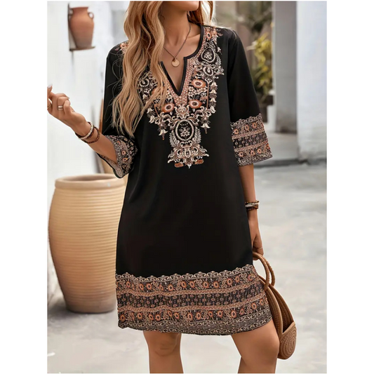 V-nyakú etnikai stílusú nyomtatott rövid ruha