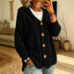 Gebreid Vest met Capuchon en Knoopsluiting