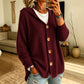Gebreid Vest met Capuchon en Knoopsluiting